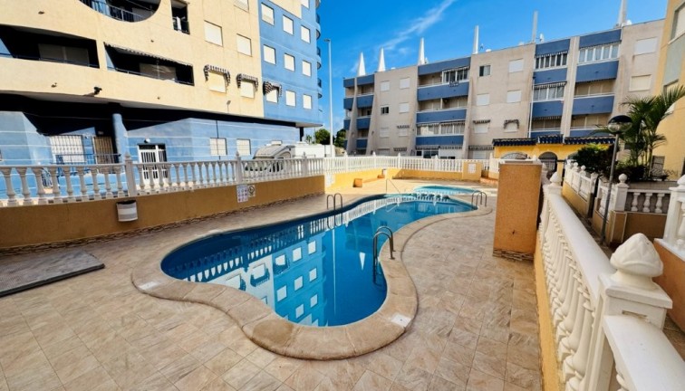 Apartamento / piso - Reventa - La Mata - LA MATA