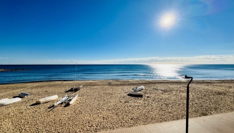 Apartamento / piso - Reventa - La Mata - LA MATA