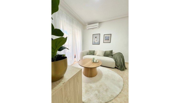 Apartamento / piso - Reventa - Torrevieja - Playa de los Locos
