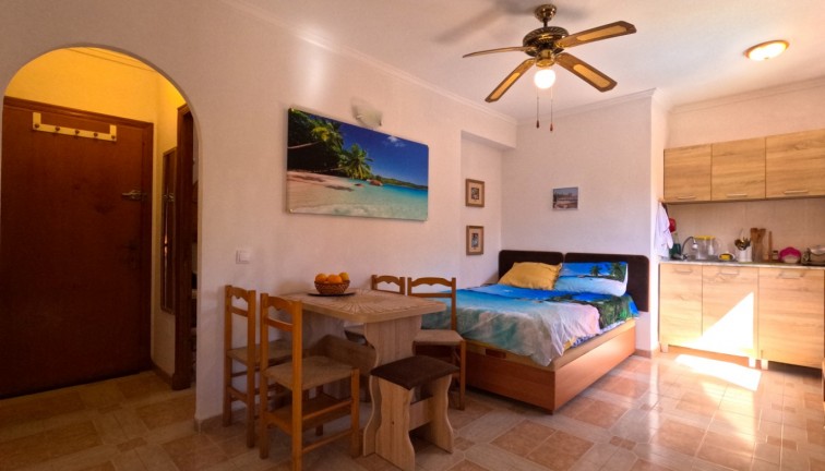 Apartamento / piso - Reventa - Torrevieja - Torrevieja