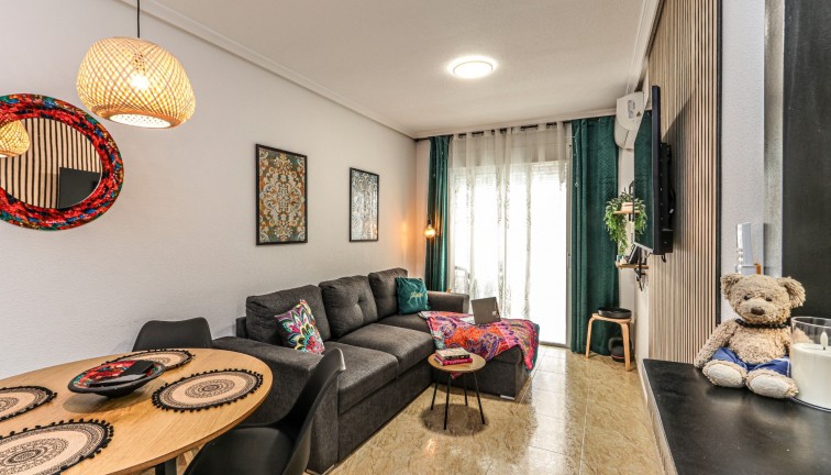 Apartamento / piso - Reventa - Torrevieja - Torrevieja