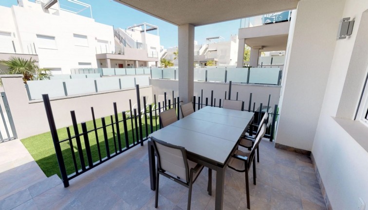 Asunto - Jälleenmyynti - Torrevieja - Aguas Nuevas
