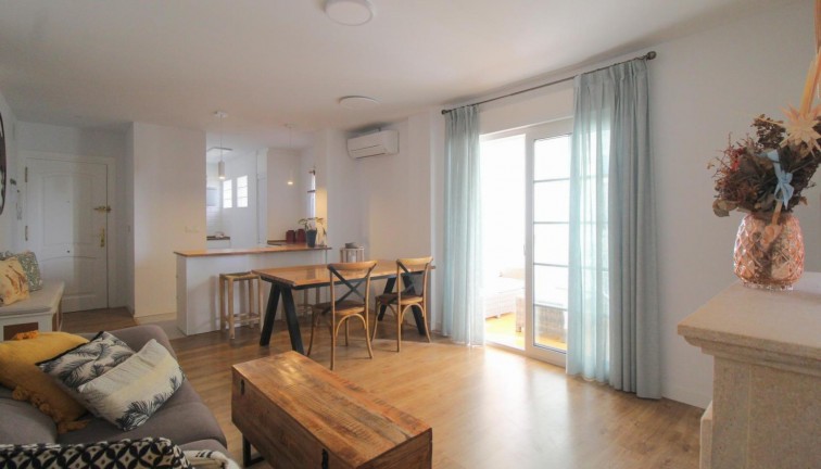 Asunto - Jälleenmyynti - Torrevieja - La veleta