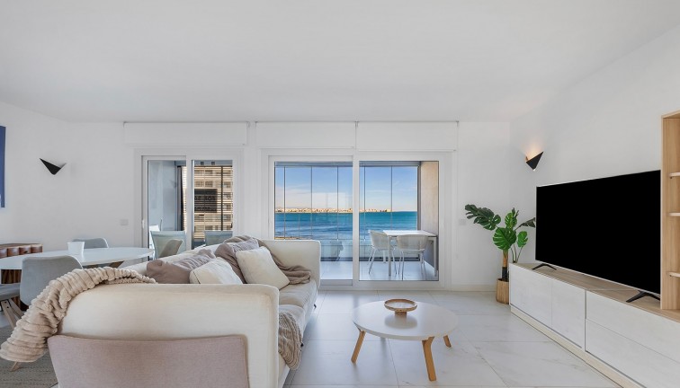 Asunto - Jälleenmyynti - Torrevieja - Punta Prima
