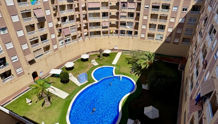 Asunto - Ylimmän kerroksen asunto - Jälleenmyynti - Torrevieja - Torrevieja