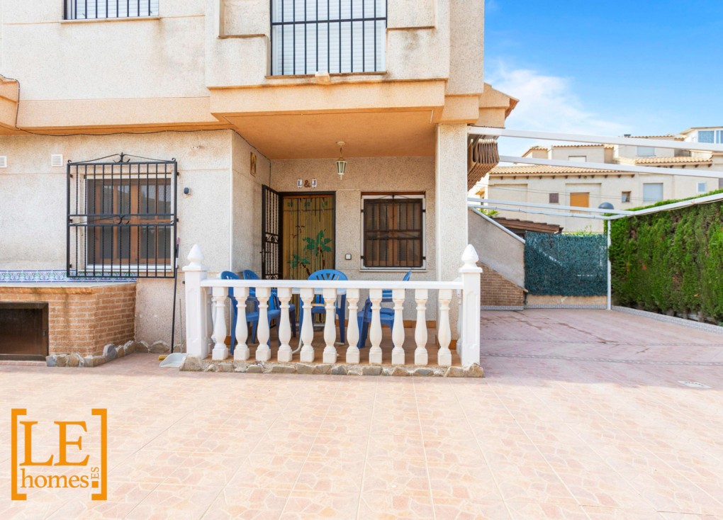 Återförsäljning - Bostad - Gatuplan - Torrevieja - Aguas Nuevas