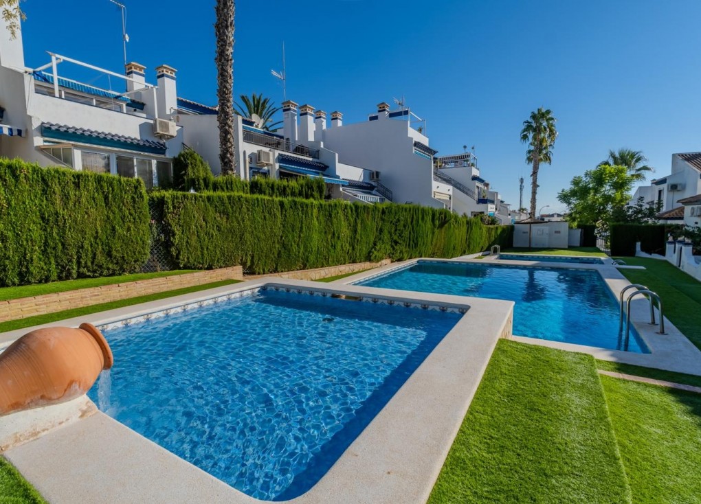 Återförsäljning - Bungalow - Orihuela - Calle Canal de La Mancha, 03189