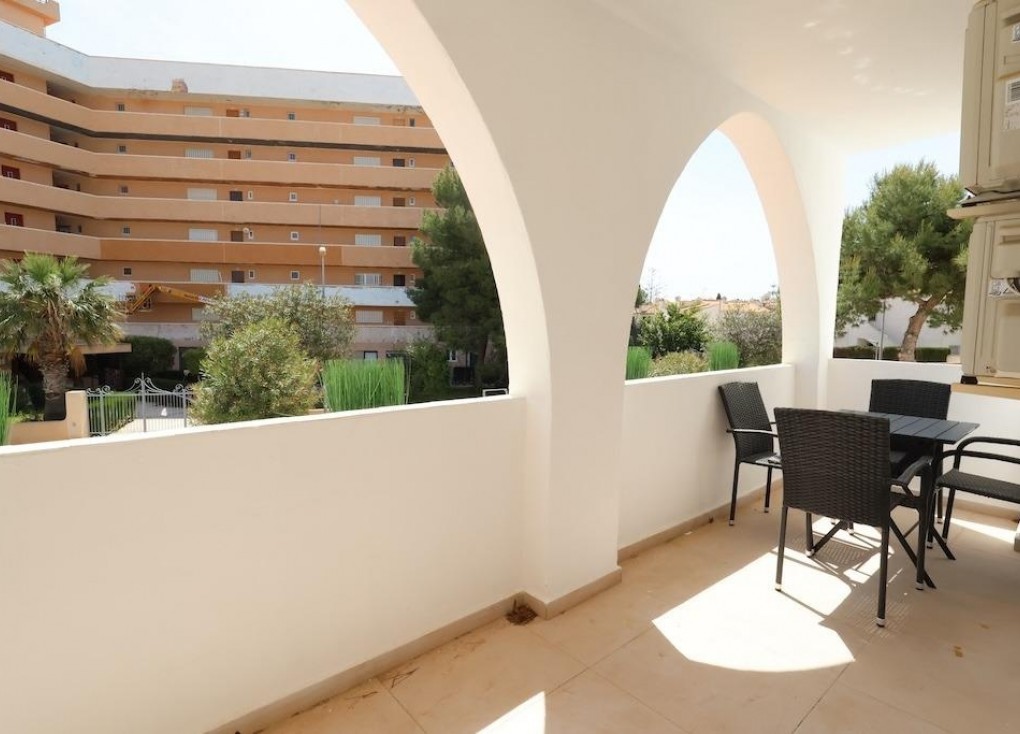 Återförsäljning - Bungalow - Orihuela Costa - La Zenia