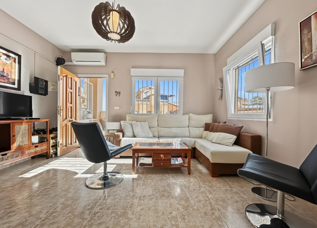 Återförsäljning - Bungalow - Orihuela Costa - Lomas de Don Juan