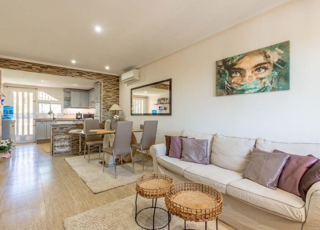 Återförsäljning - Bungalow - Orihuela Costa - Villamartín