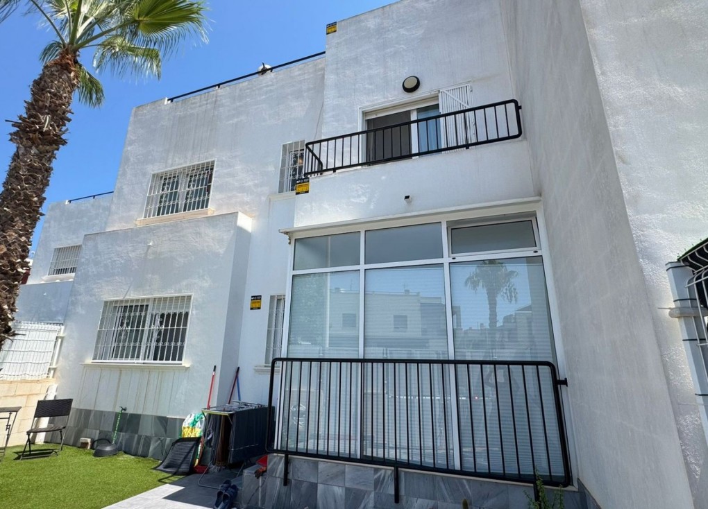 Återförsäljning - Bungalow - Torrevieja - Aguas Nuevas