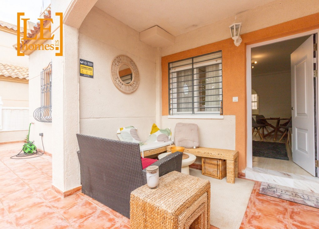 Återförsäljning - Bungalow - Torrevieja - Aguas Nuevas