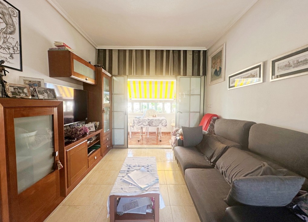 Återförsäljning - Bungalow - Torrevieja - Aguas Nuevas