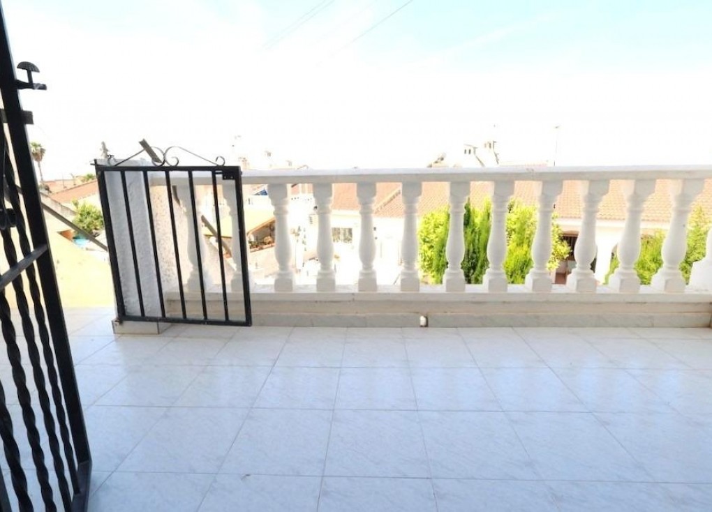 Återförsäljning - Bungalow - Torrevieja - La Siesta
