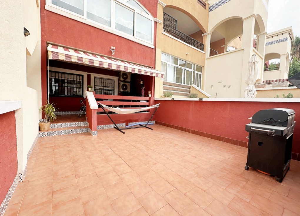 Återförsäljning - Bungalow - Torrevieja - Los Altos