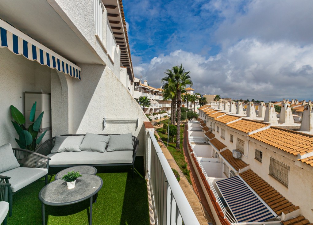 Återförsäljning - Duplex apartment (två våningar) - Cabo Roig
