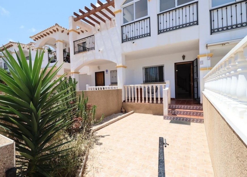 Återförsäljning - Duplex apartment (två våningar) - Orihuela Costa - Punta Prima