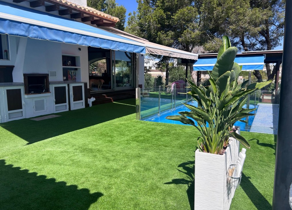 Återförsäljning - Fristående hus - Orihuela Costa - Montezenia