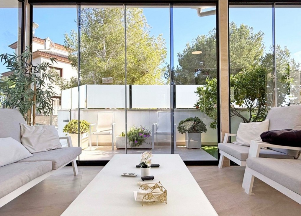 Återförsäljning - Fristående hus - Orihuela Costa - Villamartín