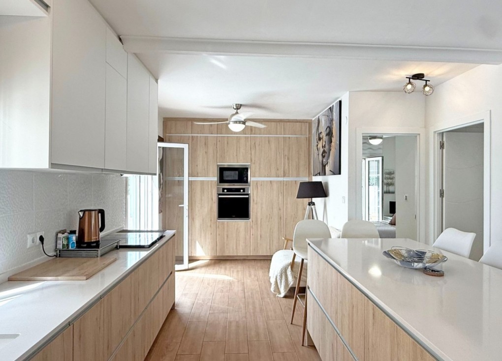 Återförsäljning - Fristående hus - Orihuela Costa - Villamartín