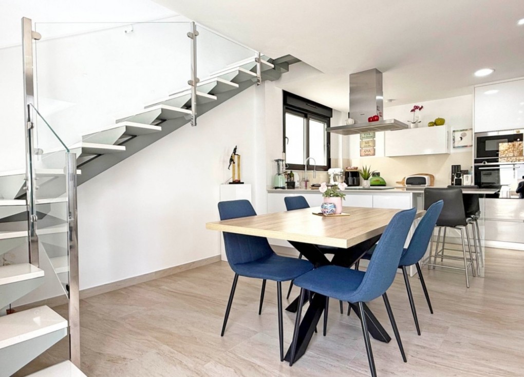 Återförsäljning - Fristående hus - Orihuela Costa - Villamartín