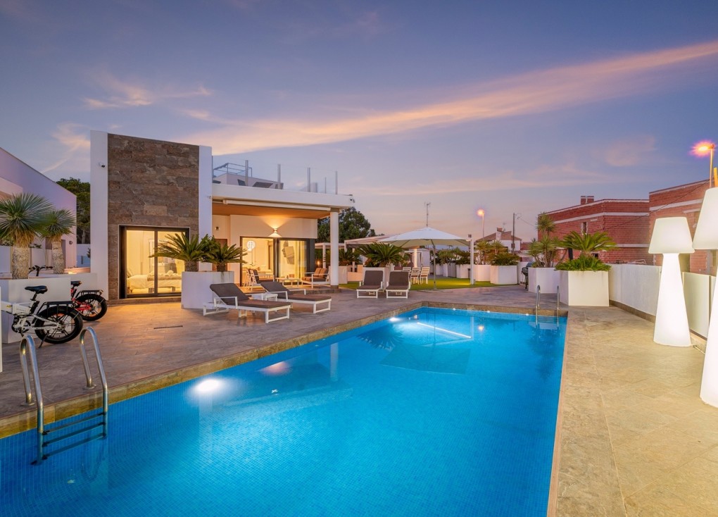 Återförsäljning - Fristående hus - Orihuela Costa - Villamartín