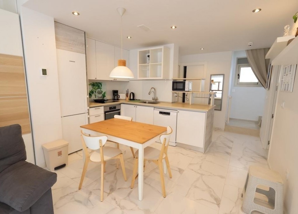 Återförsäljning - Fristående hus - Orihuela Costa - Villamartín
