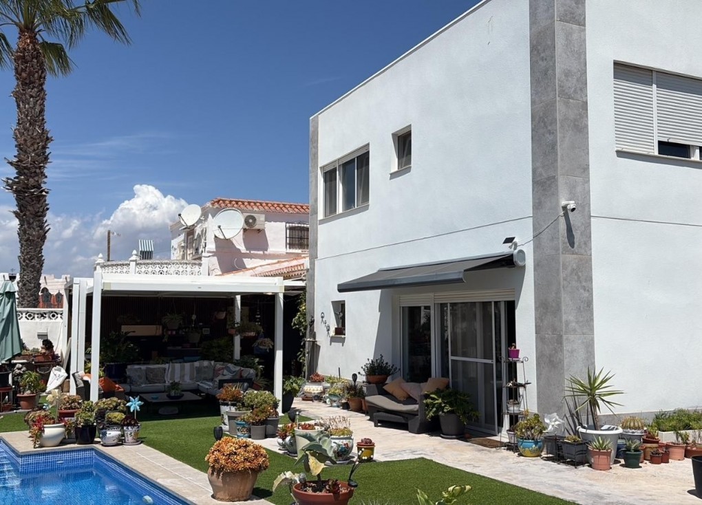 Återförsäljning - Fristående hus - Torrevieja - La Siesta