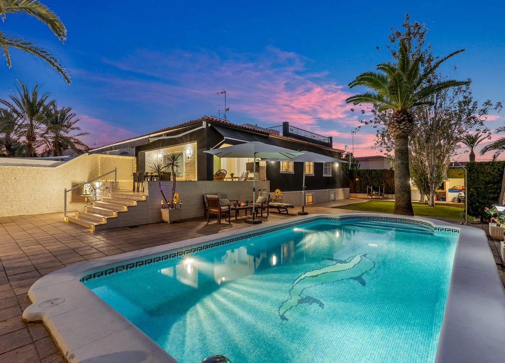 Återförsäljning - Fristående hus - Torrevieja - Rocio del Mar