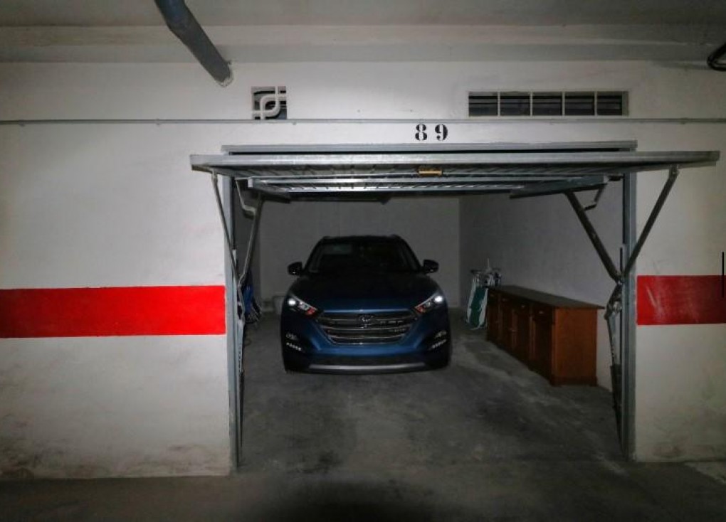 Återförsäljning - Garage - Torrevieja - Acequion