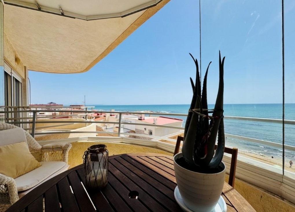Återförsäljning - Lägenhet - La Mata - LA MATA