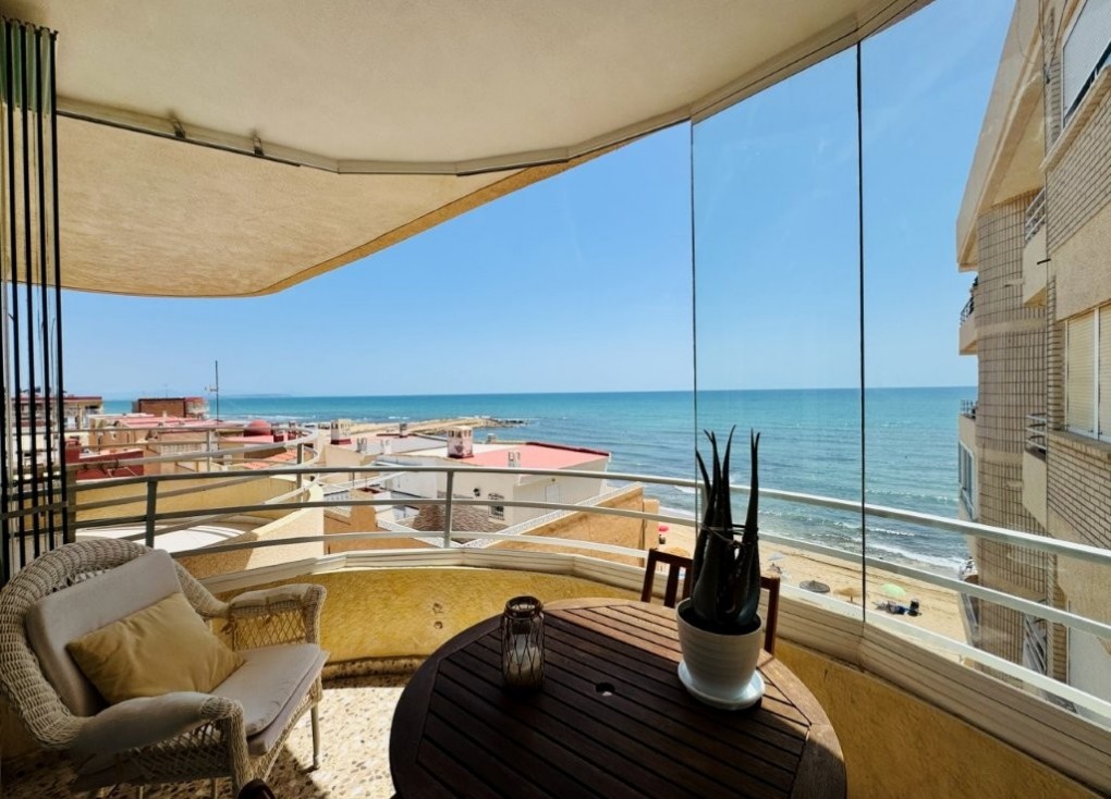 Återförsäljning - Lägenhet - La Mata - LA MATA