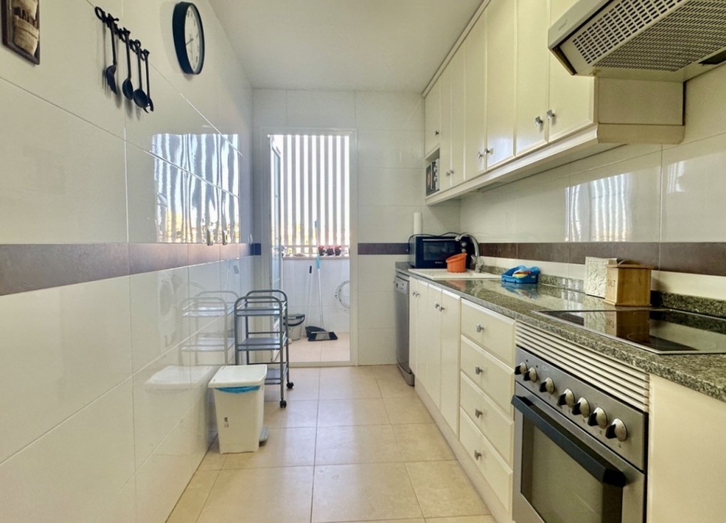 Återförsäljning - Lägenhet - Mil Palmeras