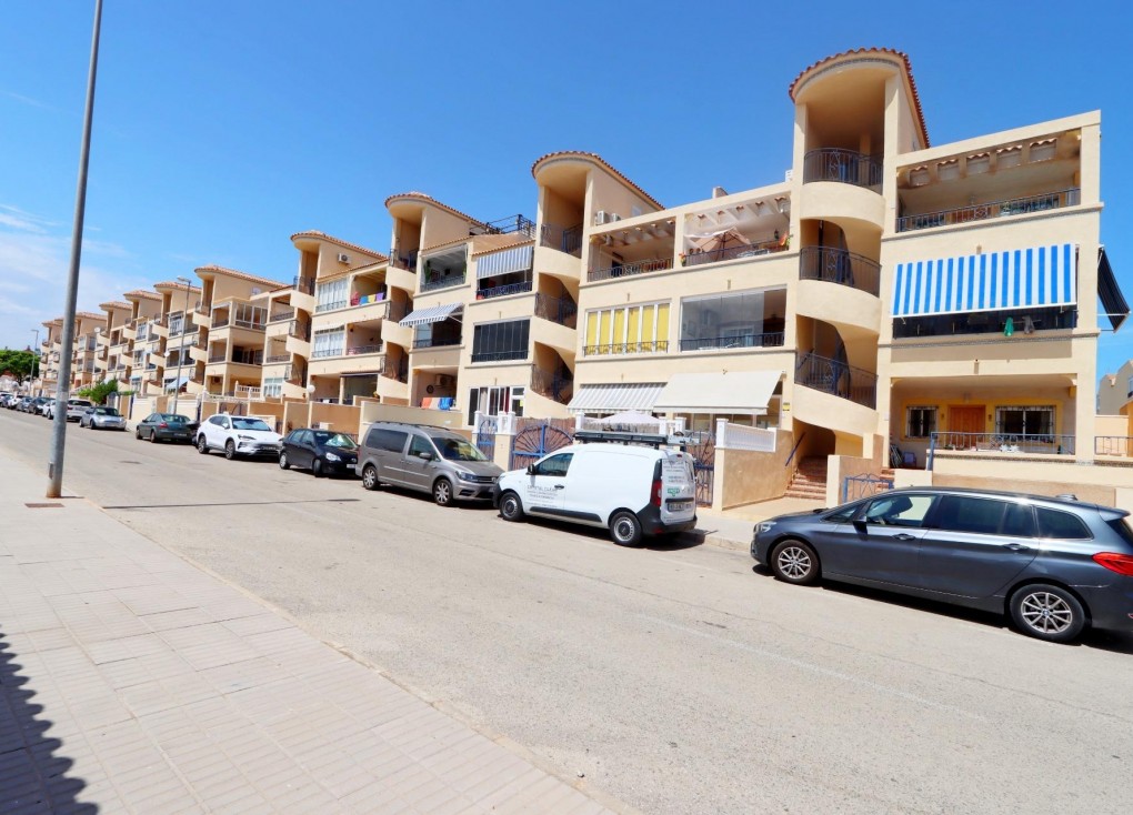 Återförsäljning - Lägenhet - Orihuela Costa - La Ciñuelica - Villa Rosa