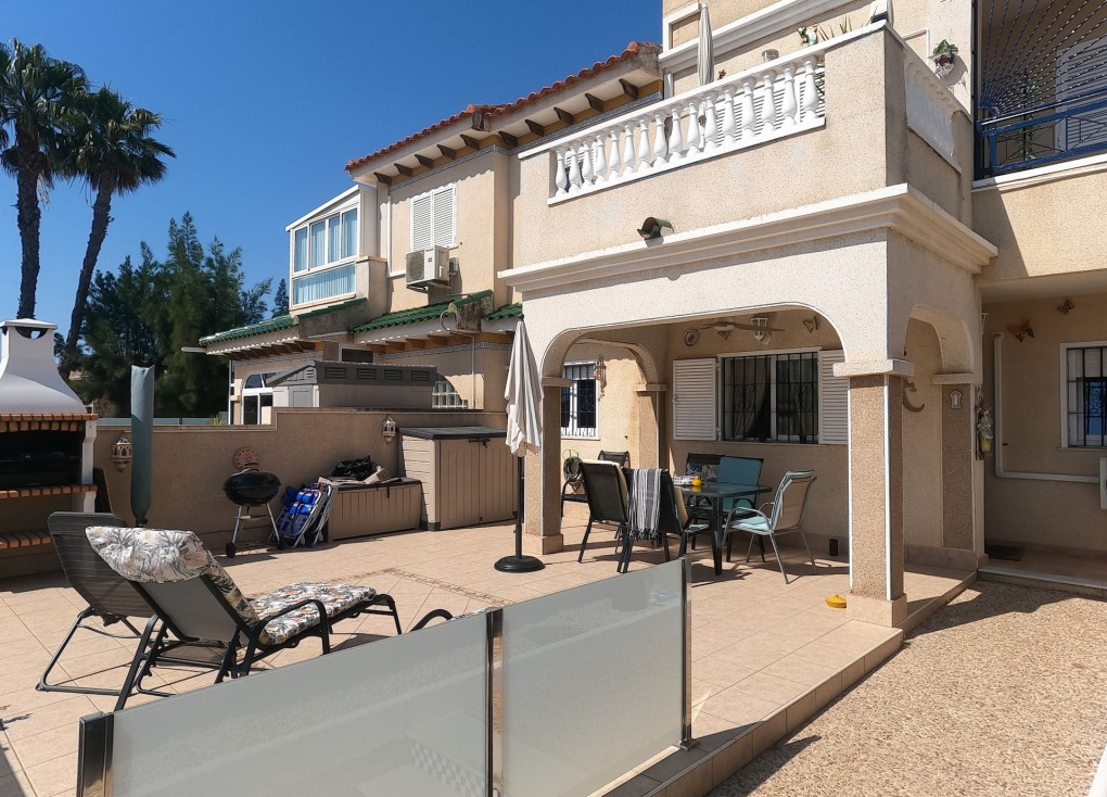 Återförsäljning - Lägenhet - Orihuela Costa - Playa Flamenca