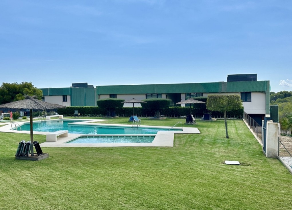 Återförsäljning - Lägenhet - Orihuela Costa - Villamartín