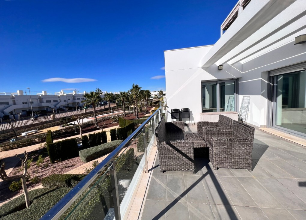 Återförsäljning - Lägenhet - Orihuela - Vistabella Golf