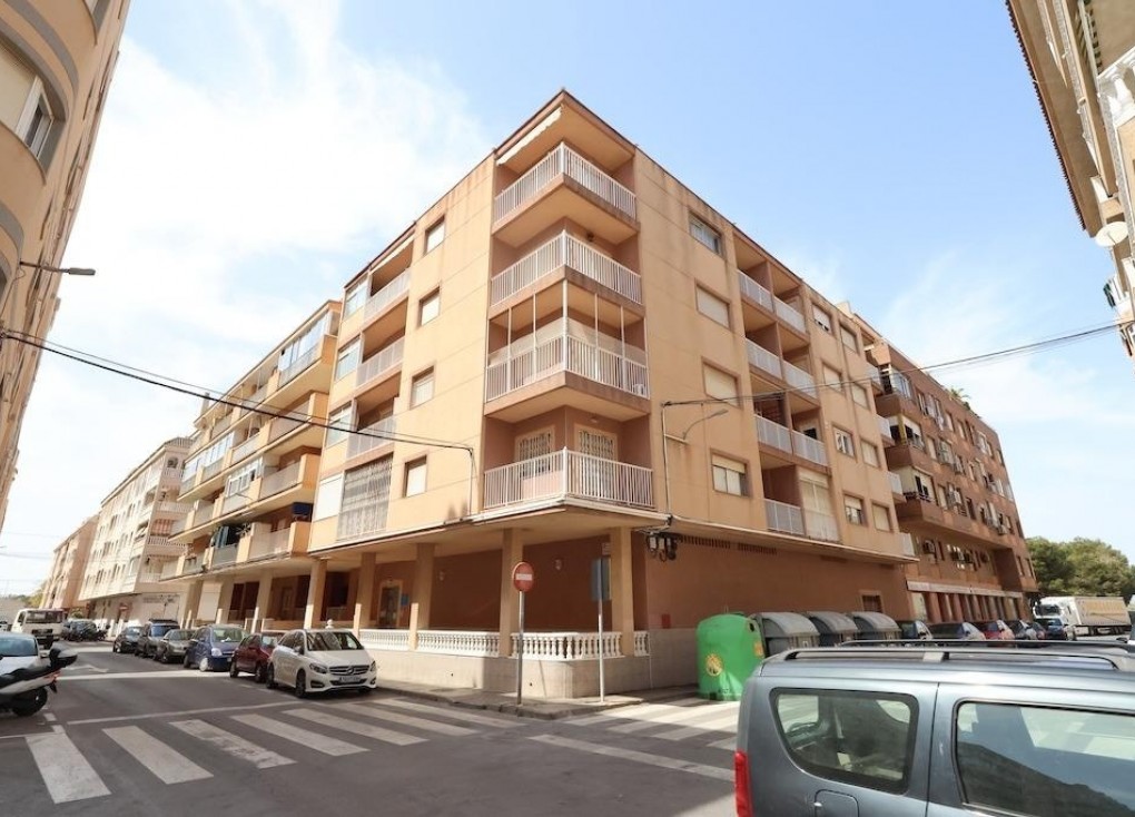 Återförsäljning - Lägenhet - Torrevieja - Acequion