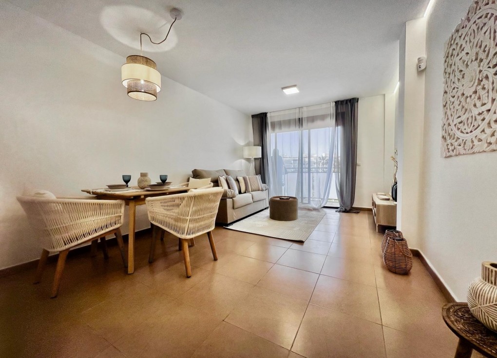 Återförsäljning - Lägenhet - Torrevieja - Acequion