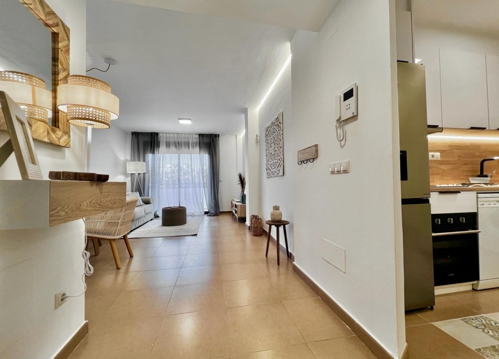 Återförsäljning - Lägenhet - Torrevieja - Acequion