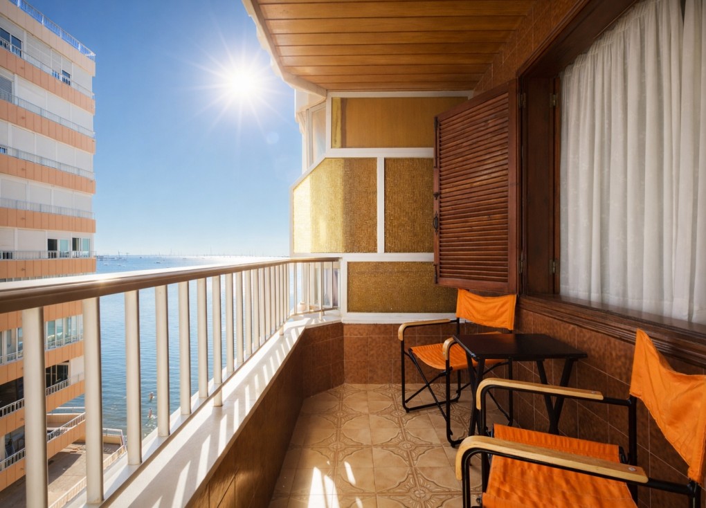Återförsäljning - Lägenhet - Torrevieja - Acequion