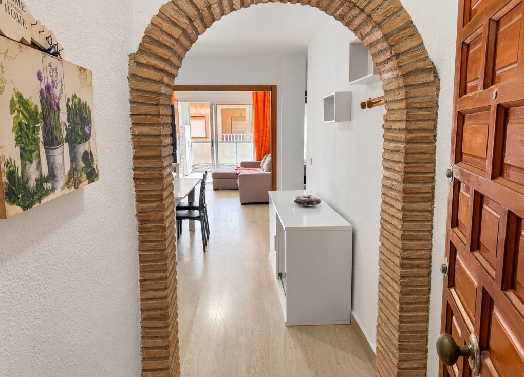 Återförsäljning - Lägenhet - Torrevieja - Acequion