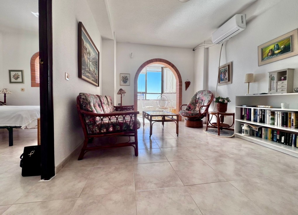 Återförsäljning - Lägenhet - Torrevieja - Cabo cervera