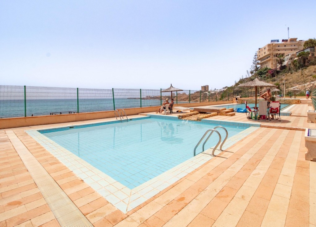Återförsäljning - Lägenhet - Torrevieja - Cabo cervera