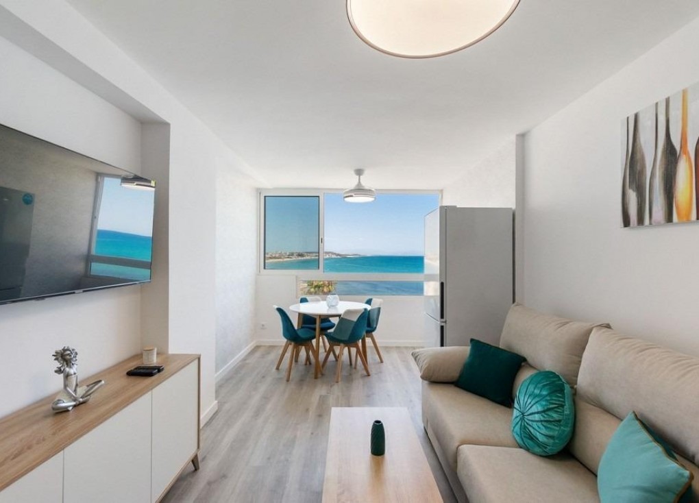 Återförsäljning - Lägenhet - Torrevieja - Cabo cervera