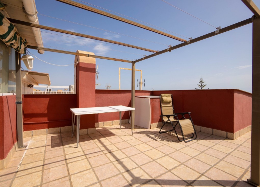Återförsäljning - Lägenhet - Torrevieja - Los Balcones