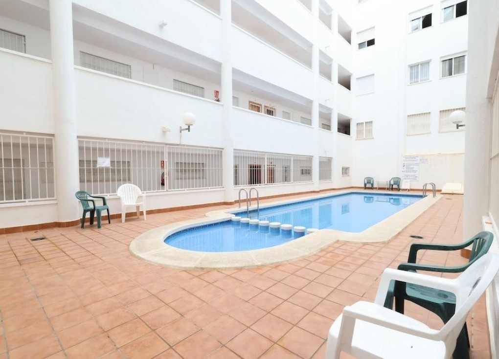 Återförsäljning - Lägenhet - Torrevieja - Parque de las Naciones