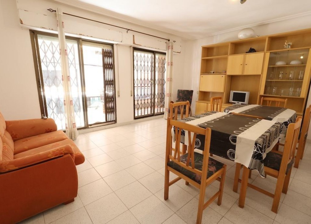 Återförsäljning - Lägenhet - Torrevieja - Playa del Cura