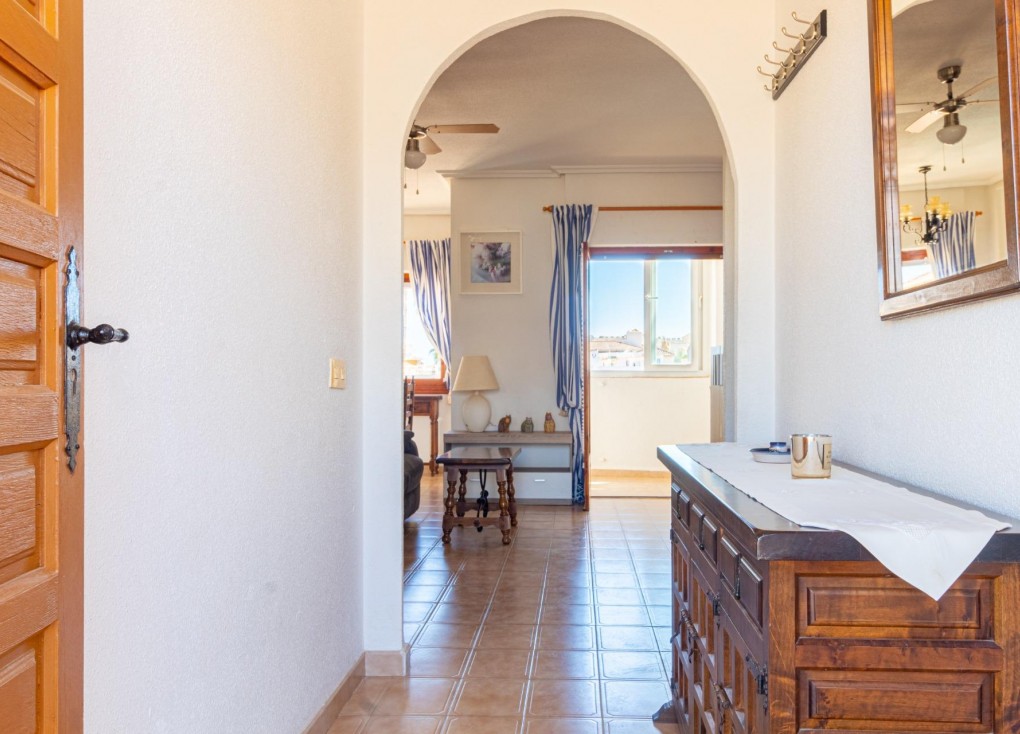 Återförsäljning - Lägenhet - Torrevieja - Punta Prima
