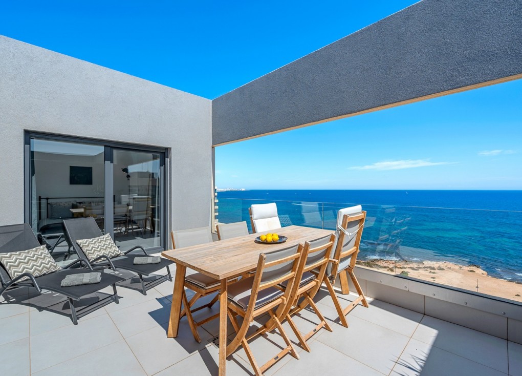 Återförsäljning - Lägenhet - Torrevieja - Punta Prima